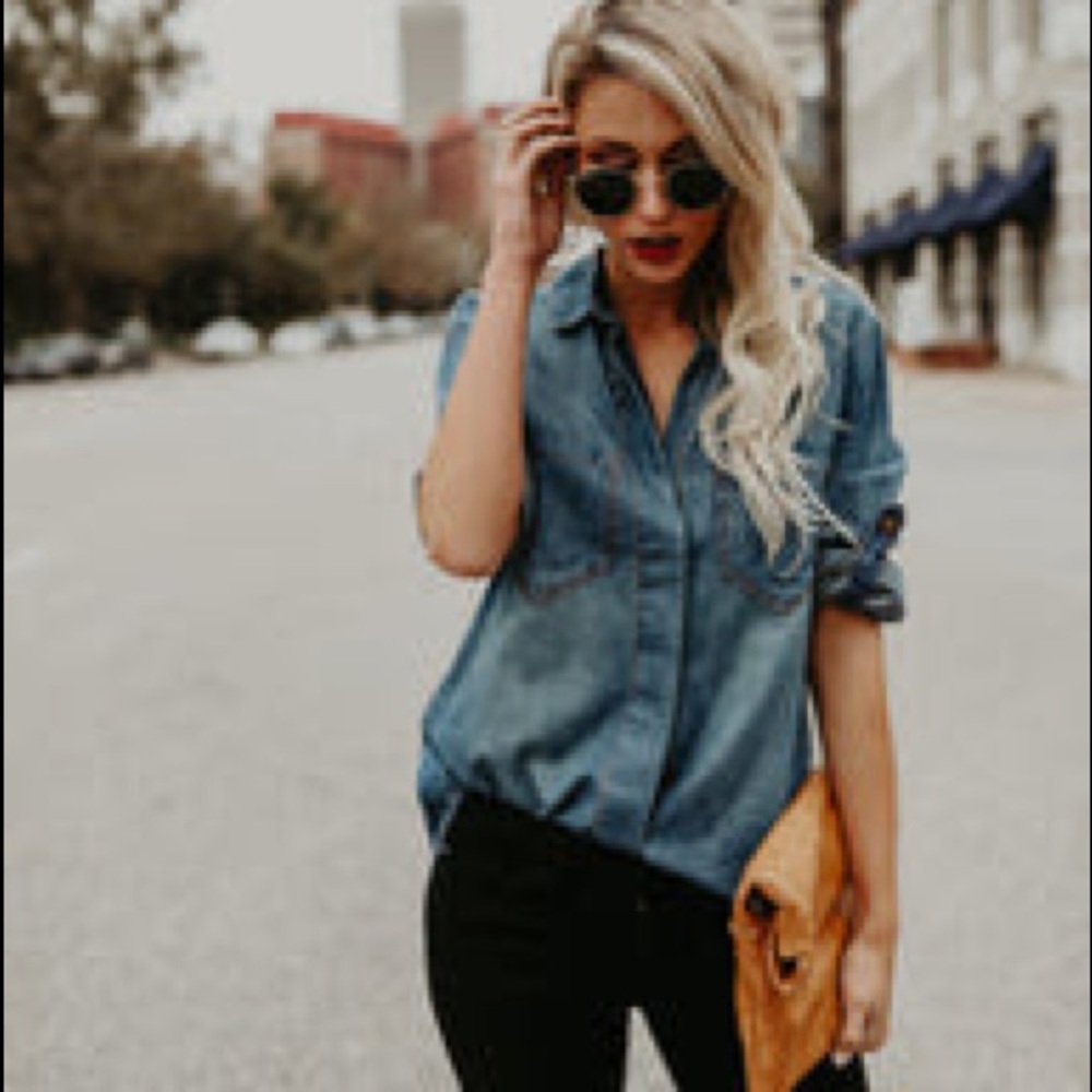 VICI Dolls Beverly Hills Tencel Denim Button Up Top M